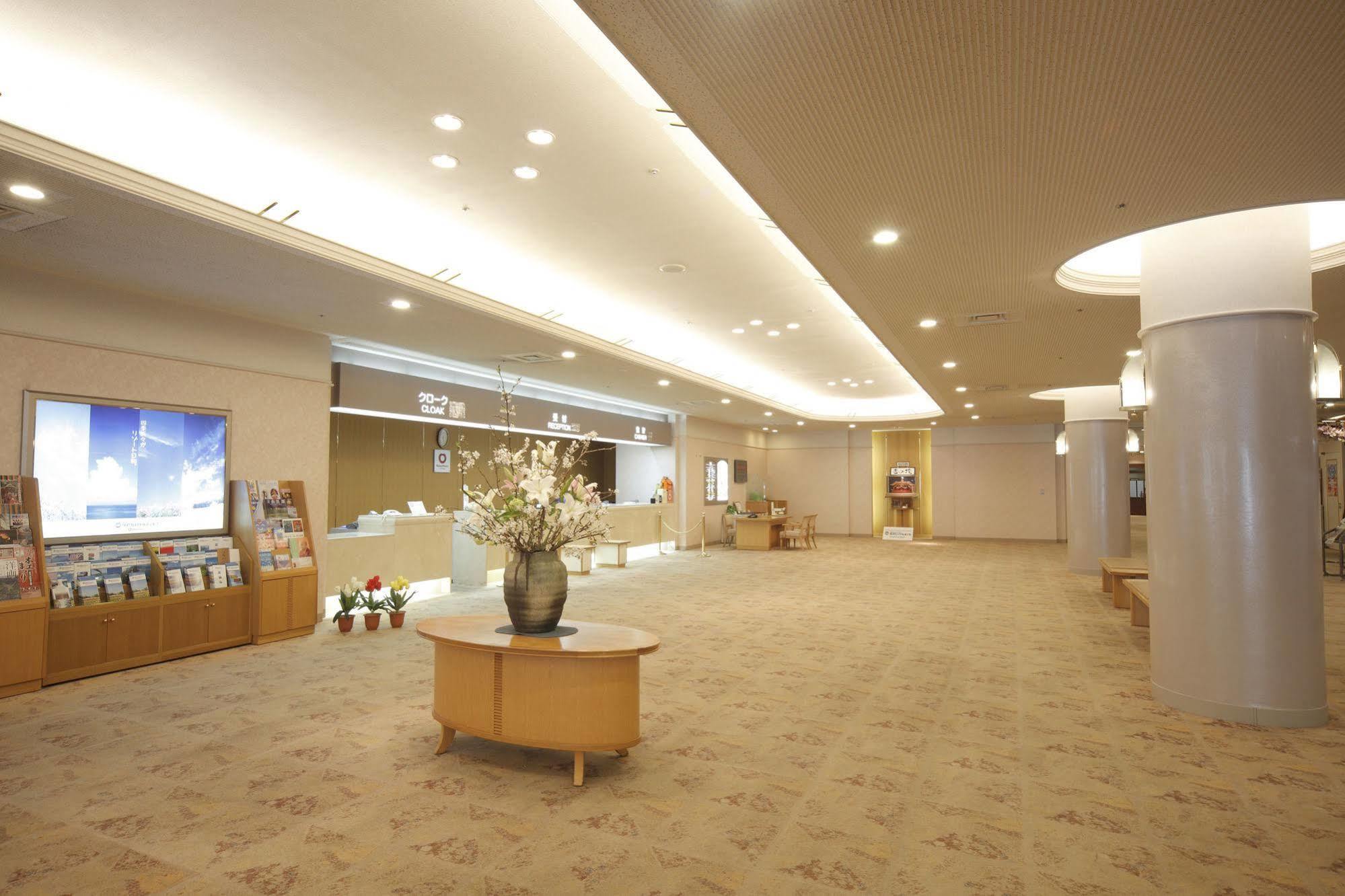 Royal Hotel Toyama Tonami Luaran gambar